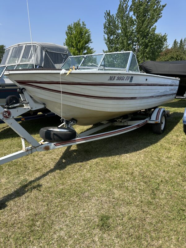1986 CRESTLINER 19' RUNABOUT